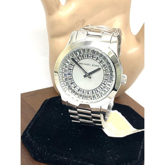 Michael Kors Women's Watch MK6531 Runway Quartz Silver Stainless Steel 40mm - Picture 1 of 14